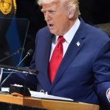Donald Trump a évoqué "la belle Suisse" à New York mardi. KEYSTONE/AP/Evan Vucci